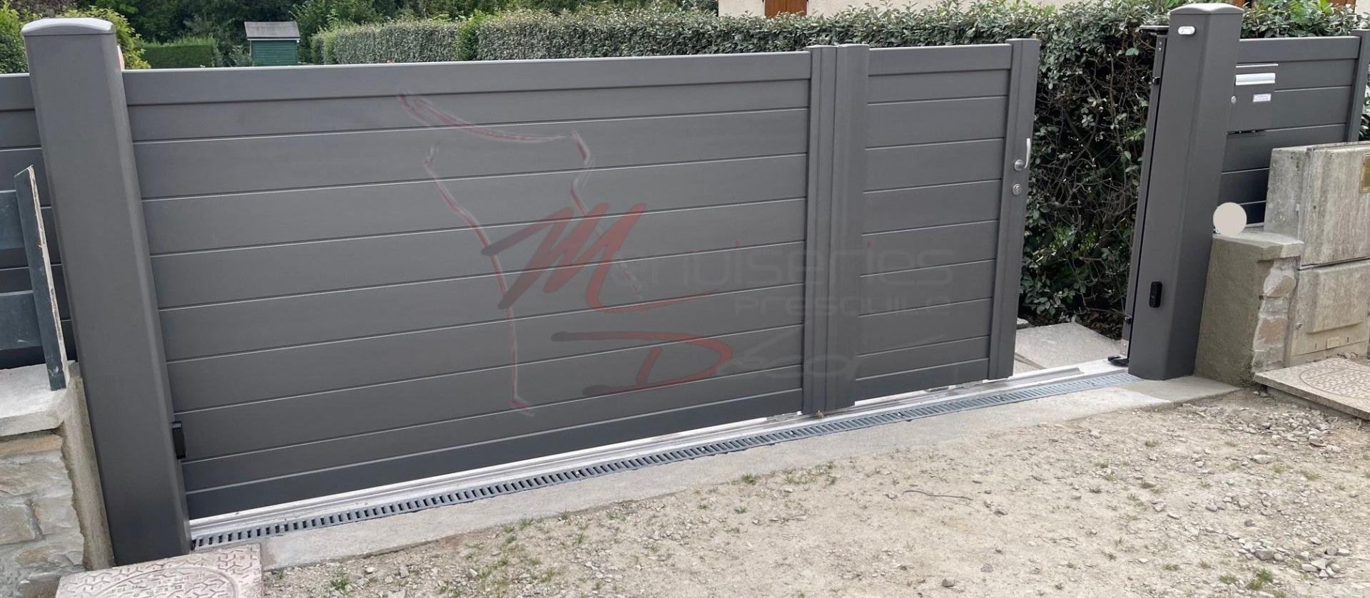 Portail coulissant avec portillon Sib aluminium 